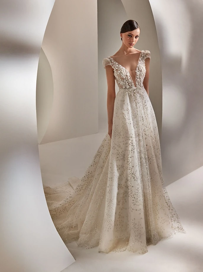 Nicole Milano Couture Laktha.