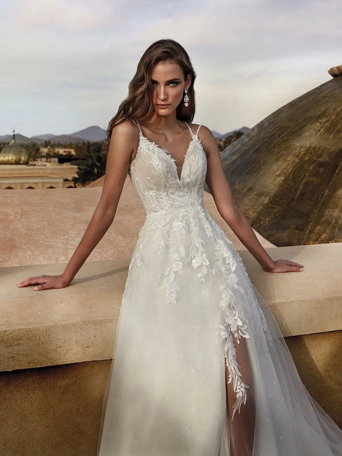 Pronovias Kansai close