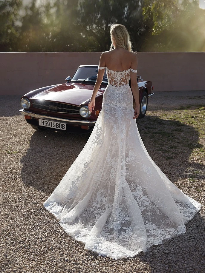 pronovias phuket back