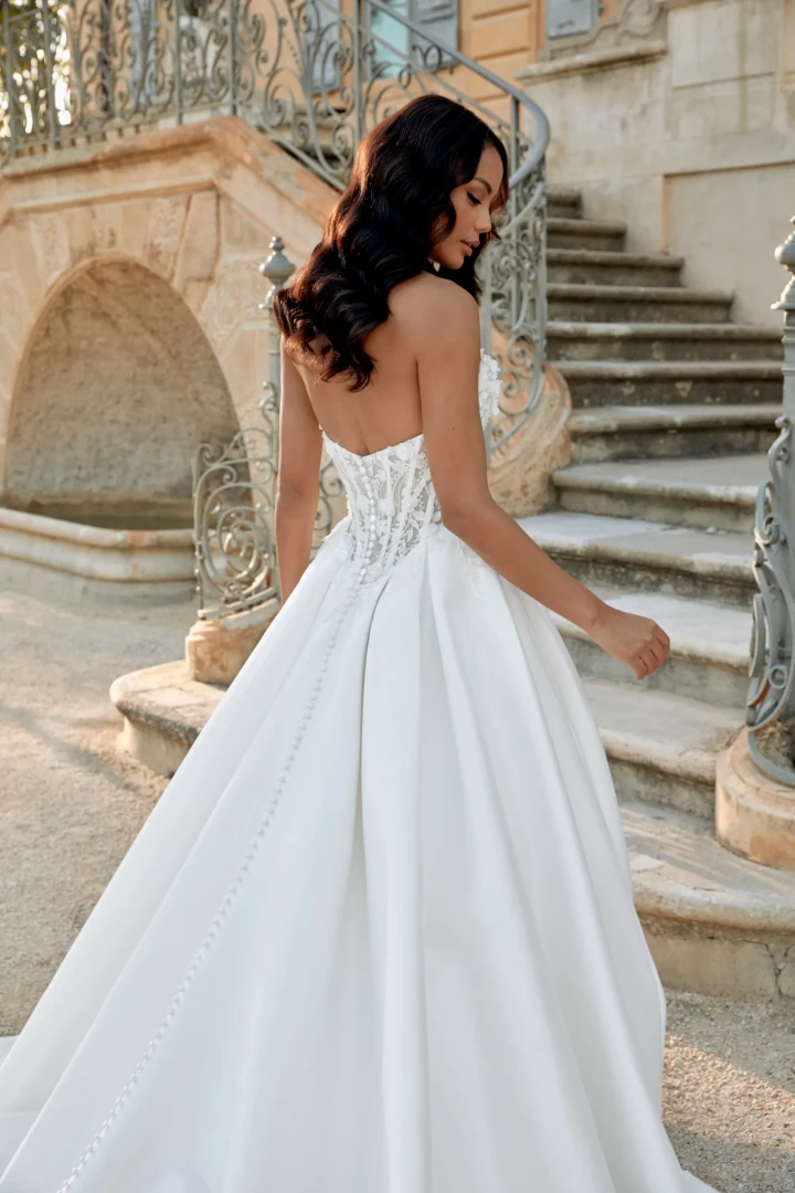 Sincerity 44574 close back