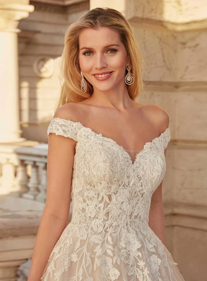 Susanna Rivieri 310641 close.