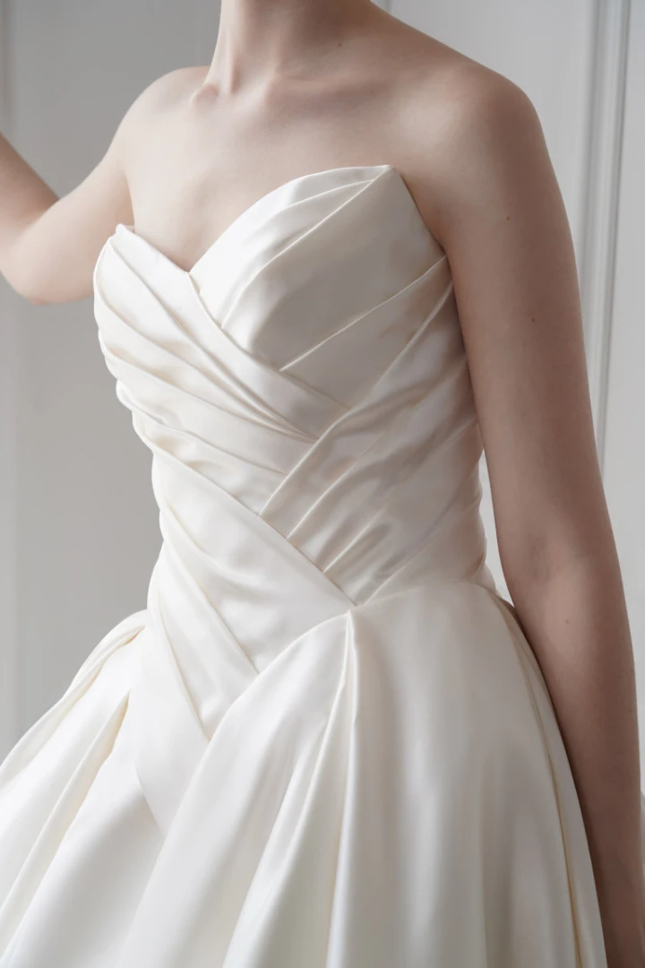 Teresa Atelier WP2420 close