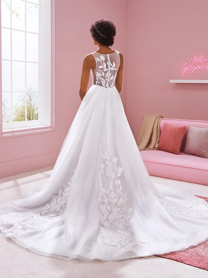 White One Karen back