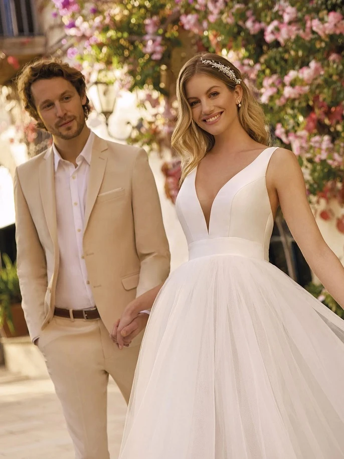 white one supreme close