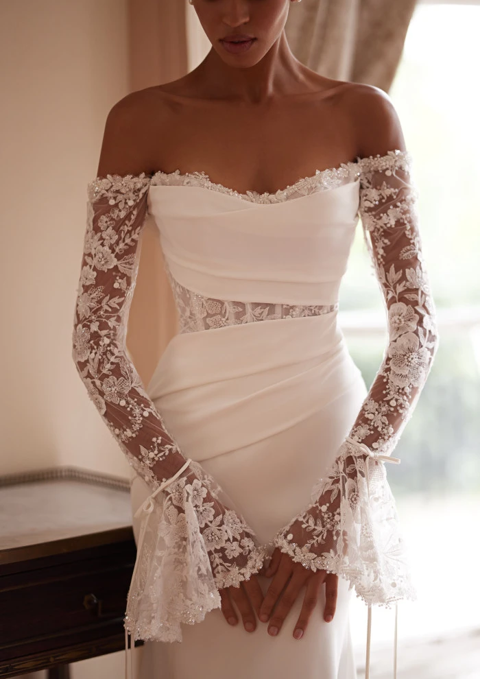 Yedyna Josephine close