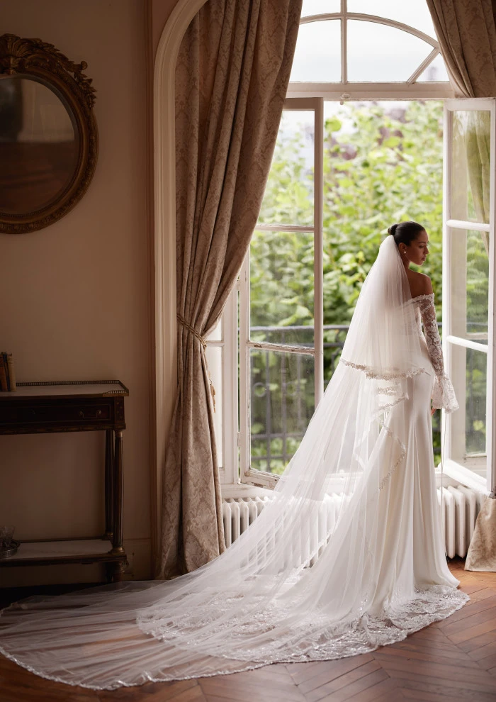 Yedyna Josephine veil