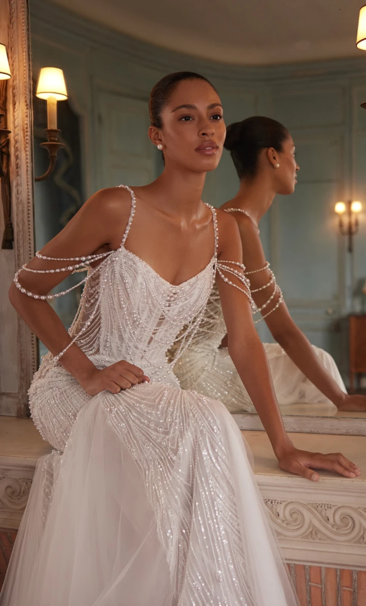 Yedyna Rosaline close 2