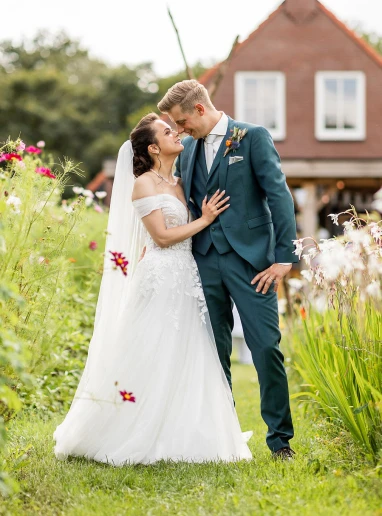 280_20240817_Weddingcrashers_Kailey_Luuk