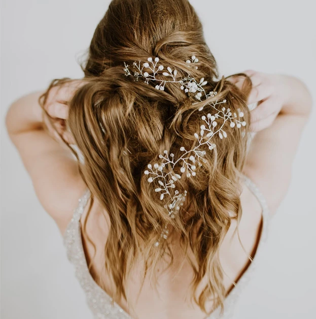 sieraad_en_trouwjurk