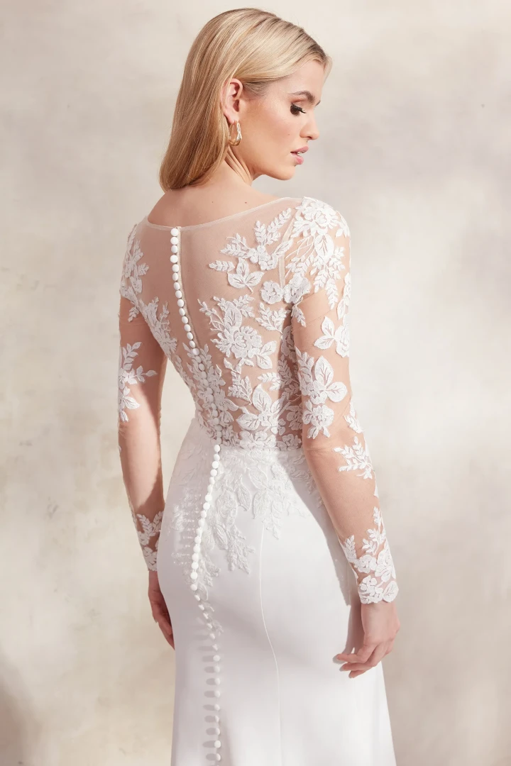 Adore by Justin Alexander 11266 Roxana close back