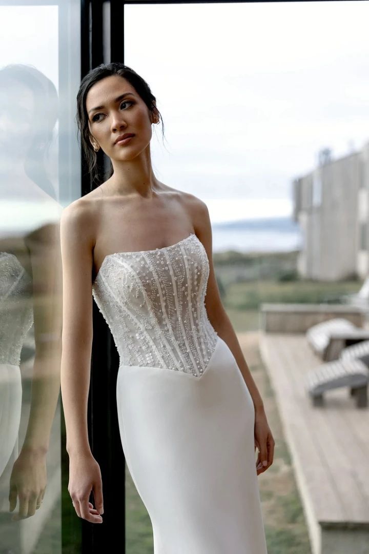 adore by justin alexander 11411 close