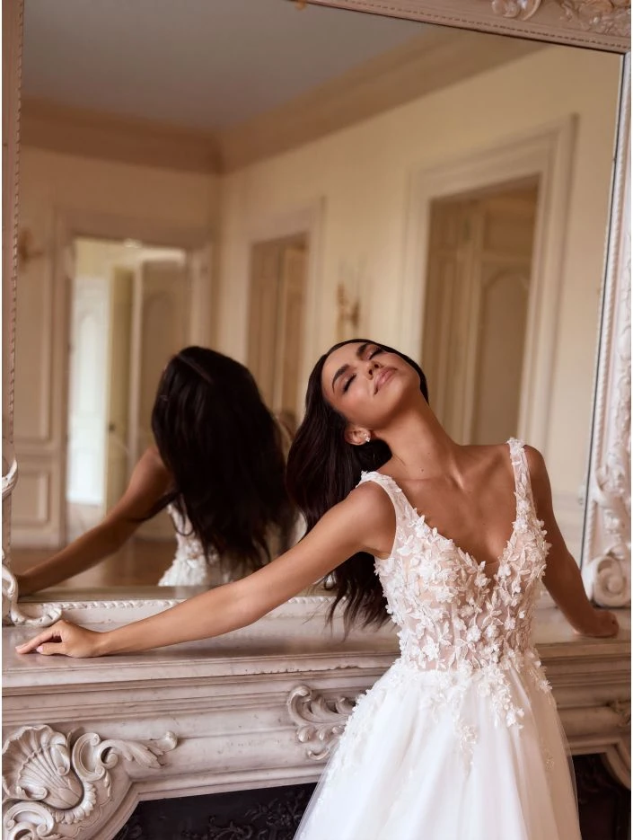 Bianco Evento Bruna close 2