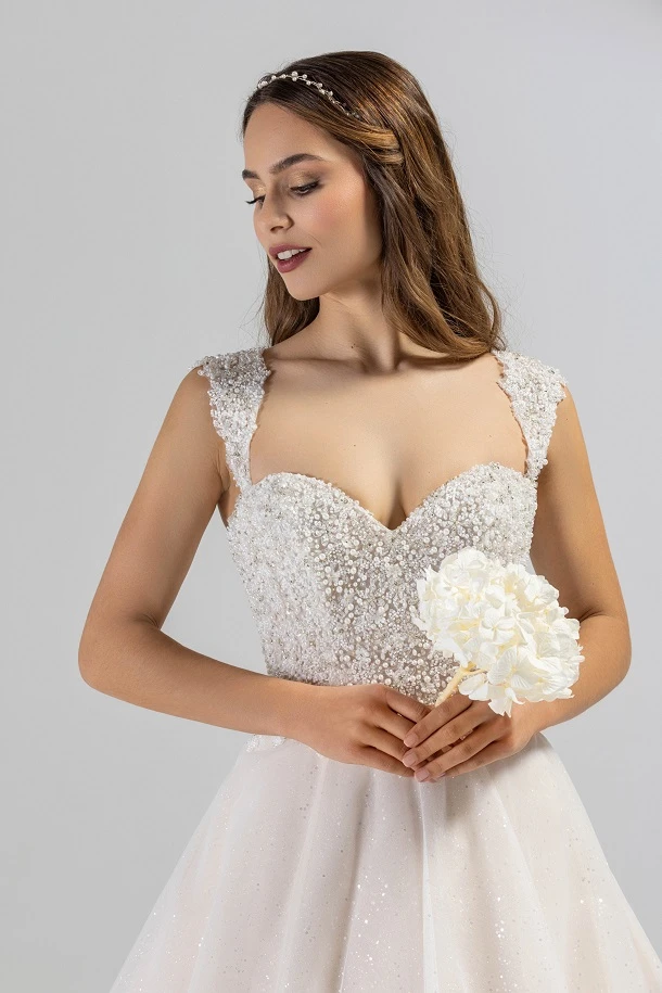 eglantine creations ludivine close