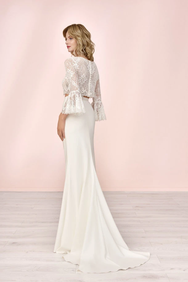 Elizabeth Passion E-4158T back