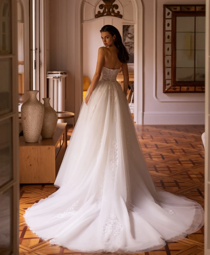 elizabeth passion e 5454t back