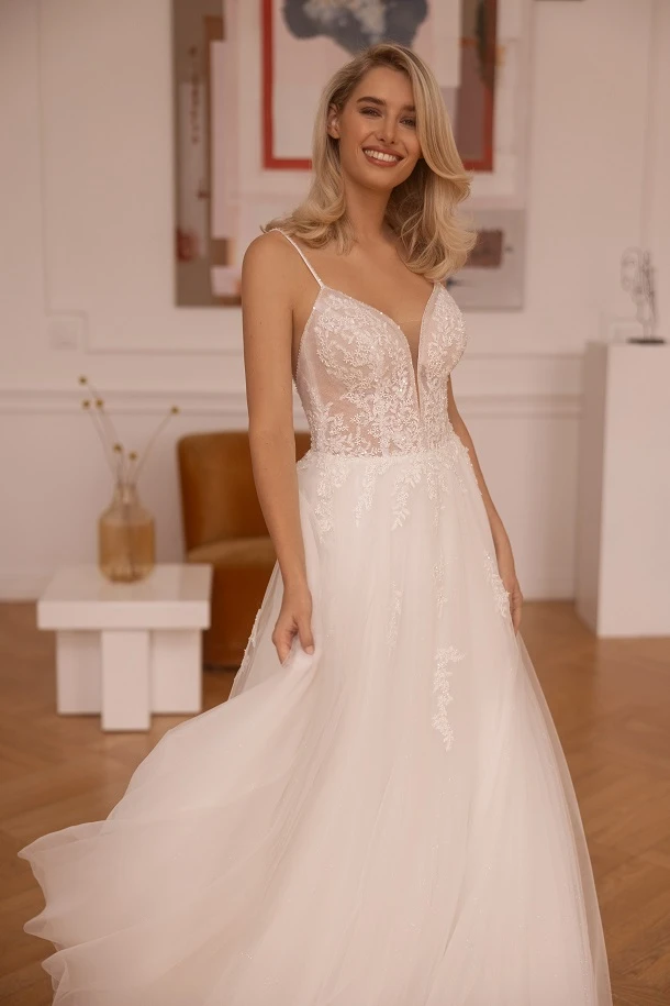 elizabeth passion e 5503t close