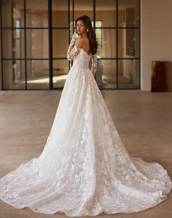 elizabeth-passion e 5701t back