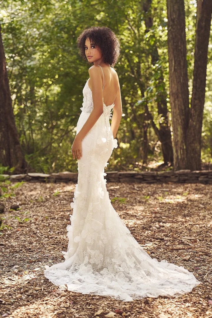 Lillian West 66340 back