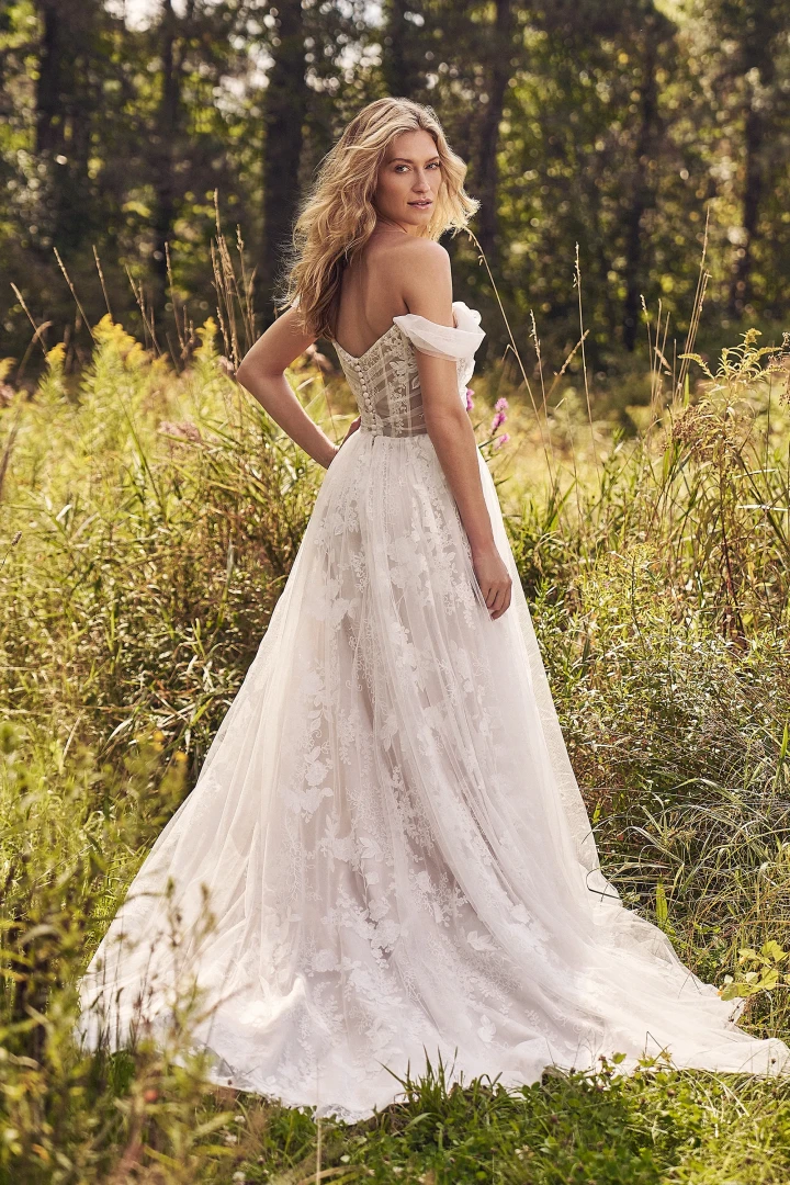 Lillian West 66349 back