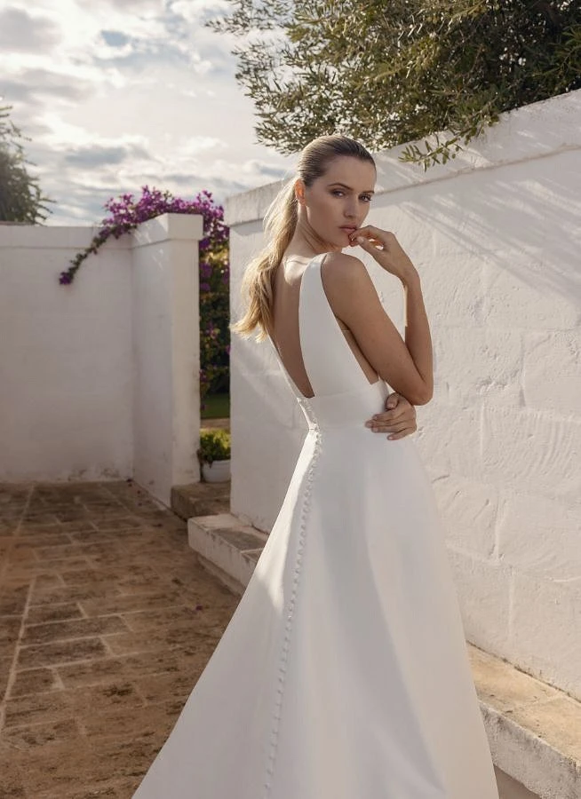 modeca abel back close