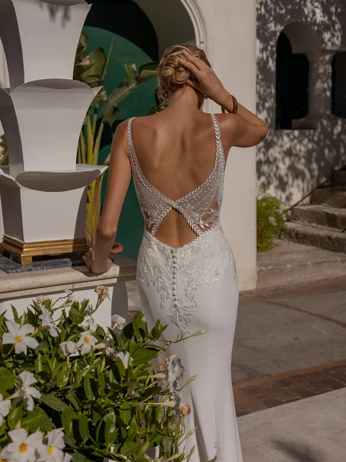 modeca bluelle back close