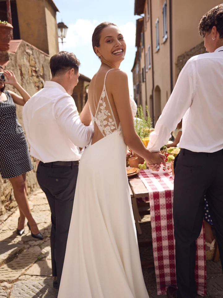 modeca grady zonder bolero back close