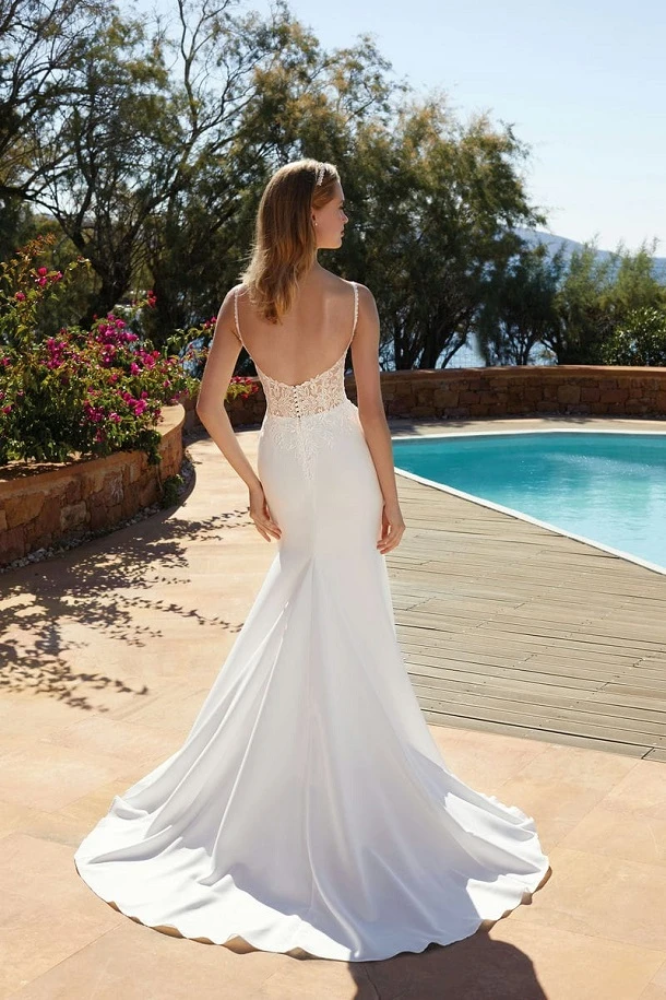 Orea Sposa L1085 back.