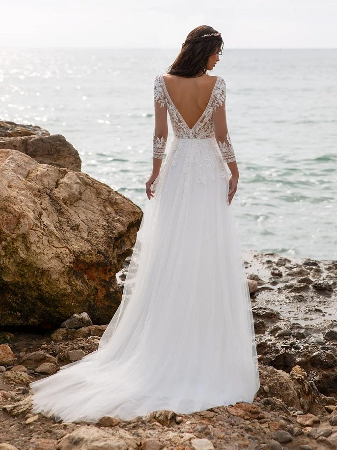Pronovias Miller back