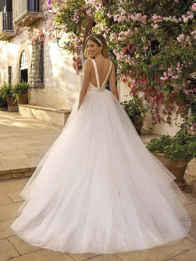 white one supreme back