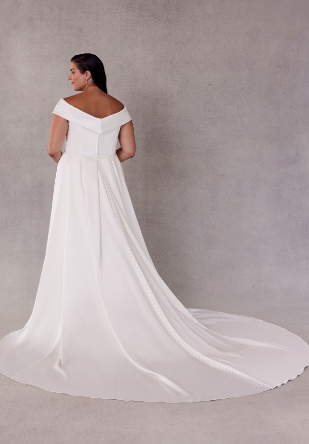 Plussize wedding dresses