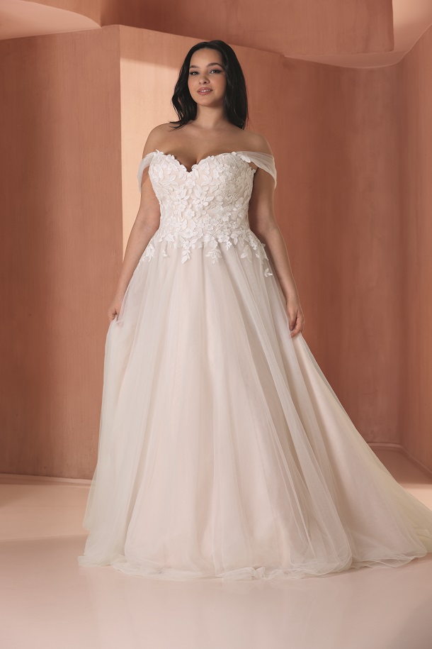 Plussize wedding dresses