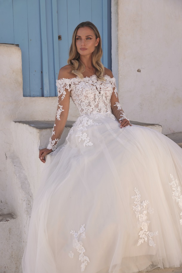 Long sleeve wedding dresses